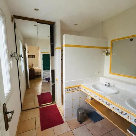 Les De - Avec Piscine