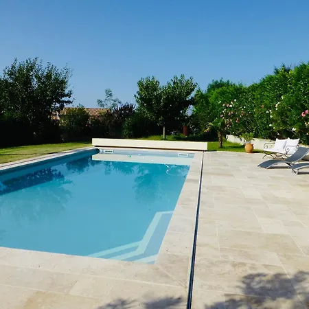 Les De - Avec Piscine Savasse